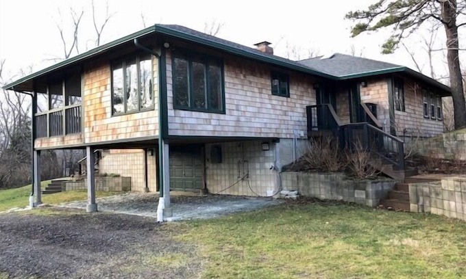 Wellfleet House | Renovated Contemporary Gem In Private Neighborhood (2416)