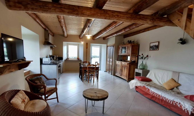 Arlempdes Cottage | Renovated cottage in the heart of Auvergne
