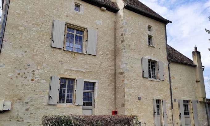 La Celle Cottage | Renovated cottage with park and playground, family friendly