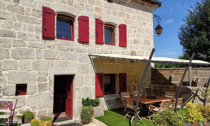 Saint-Just House | Renovated country house "CASA COSY" sleeps 10 with private spa
