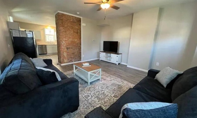 Covington House | Renovated Covington Home Near Devou w/King Bed, 5 minutes to Downtown Cincy!