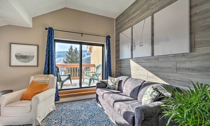 West Dover Condo | Renovated Dover Condo - Steps to Ski Shuttle!