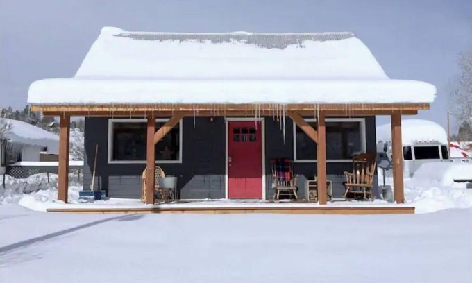 Pagosa Springs House | Renovated Downtown Cabin