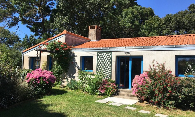 La Plaine-sur-Mer House | Renovated farmhouse in a quiet location 5 minutes from the sea