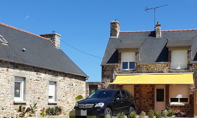 Planguenoual House | Renovated farmhouse 4 Kms from the beach and the GR34, access to sheep park!