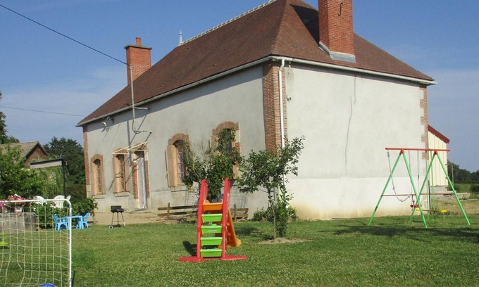Cressanges Cottage | Renovated Farmhouse with SPA, Game Room, and Kids' Activities