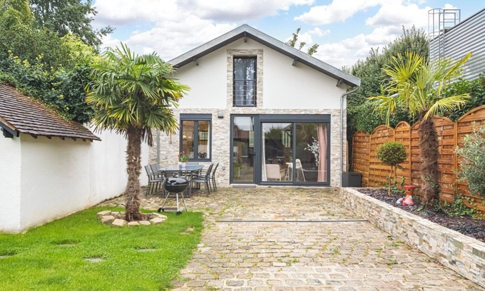 Bailly-Romainvilliers House | Renovated house with garden 5 minutes from Disney