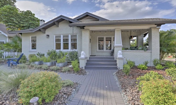 Historic Old Northeast House | Renovated Historic Northeast Home walking distance to DWTN St. Pete & Water