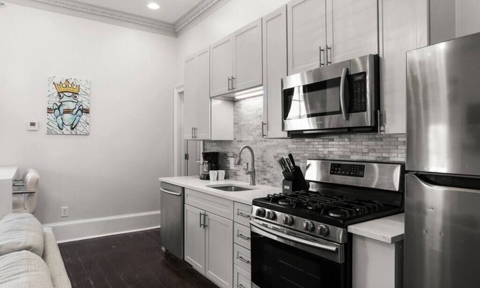 Faubourg Marigny Condo | Renovated Historic 2 Bedroom 2 Bath Condo