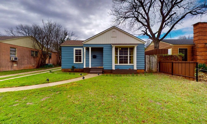 Wichita Falls House | Renovated Home - Large Yard - Dog-Friendly