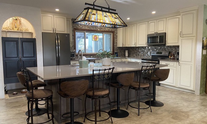 Rapid City House | Renovated Home on Acre. Sunset Cliff Experience. Pets. Two Full Bathrooms.
