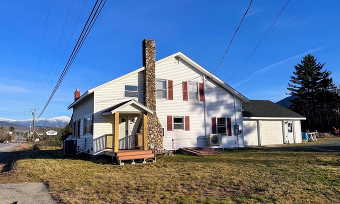 Twin Mountain House | Renovated home on snowmobile trail, firepit, mountain views,10 min from Bretton Woods, dog friendly!