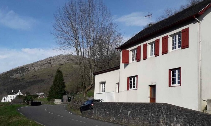 Licq-Atherey House | Renovated house close to magnificent hiking trails