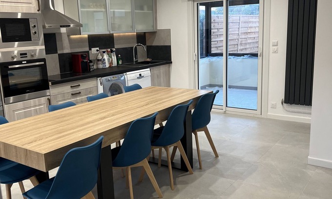 Mulsanne House | Renovated house on the doorstep of the 24H race circuit