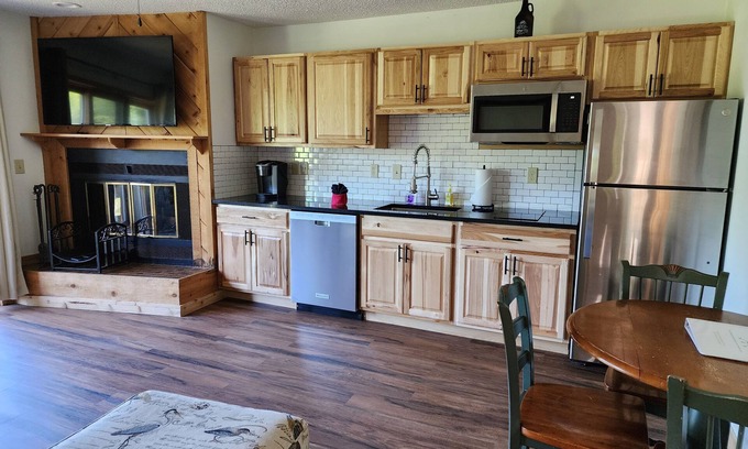 Mancelona Condo | Renovated kitchen 2 BR 2 bth SLP 6 Private association pool, close to Torch Lake