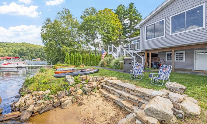 Holland House | Renovated Lakefront Retreat Near Sturbridge