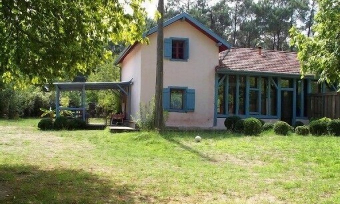 Magescq Villa | Renovated Landes house in wooded grounds.