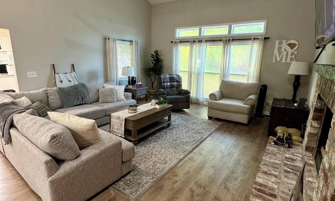 Moncks Corner House | Renovated Lowcountry Home located near the Charleston area!
