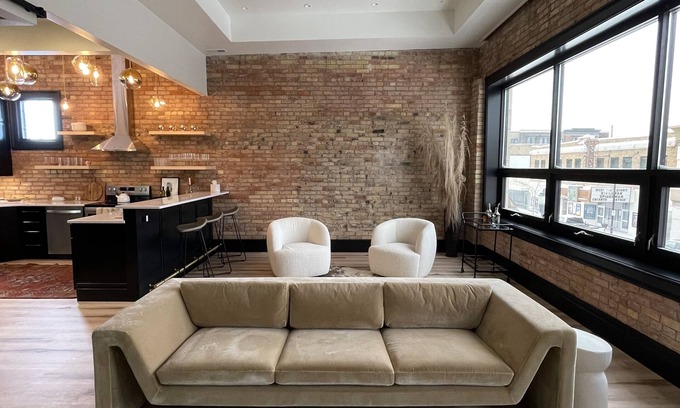Williston Apartment | Renovated modern studio apartment in the heart of downtown.
