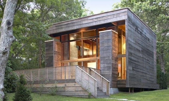 Barnes Landing House | Renovated Modernist Refuge, Steps to Best Hampton's Beaches