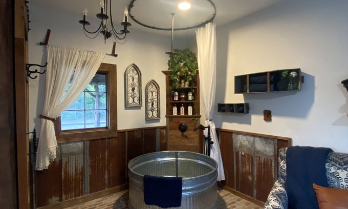 Montalba Cabin | Renovated Montalba Post Office rich with history and rustic charm.