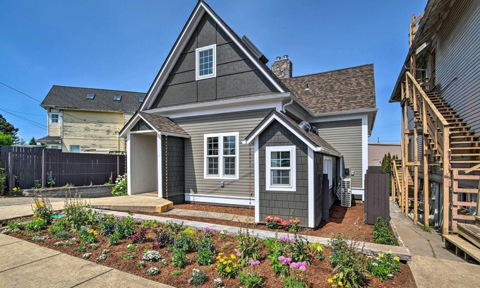 North Bend House | Renovated North Bend Cottage: Near Eateries!