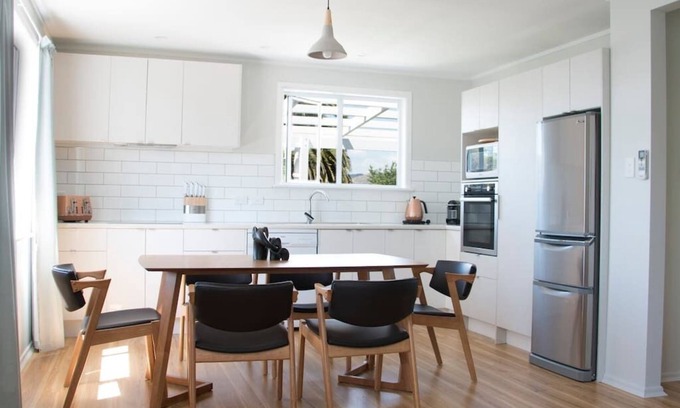 Owhata House | Renovated perfection next to Redwoods now 30% off