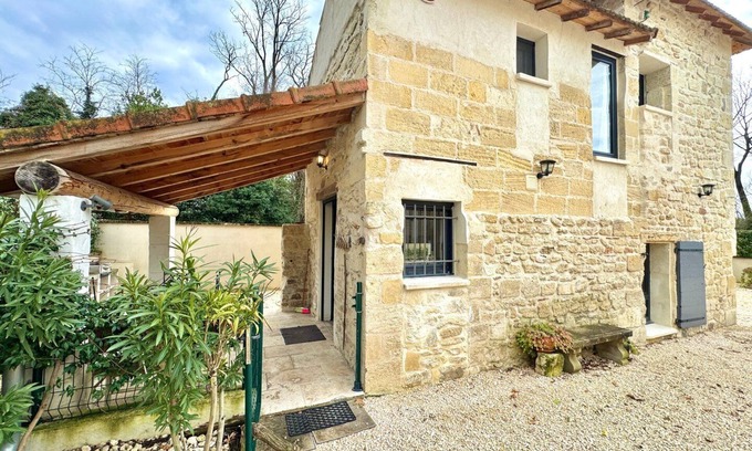 Fourques Cottage | Renovated Pigeon Loft in Beaucaire