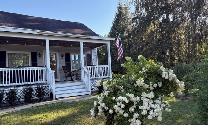 Cooperstown Apartment | Renovated private Apartment CLOSE to town and the Dreams Park!