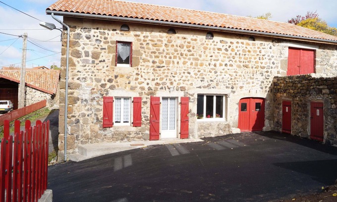 Coucouron House | Renovated rural house in VILLEVERTE *