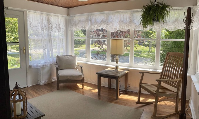 Fredonia House | Renovated small town charm right next to SUNY Fredonia