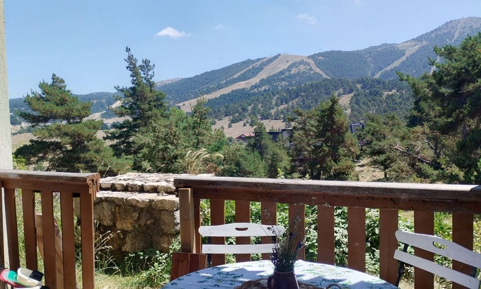 Greolieres les Neiges Apartment | Renovated studio fully equipped 4/5 sleeps Gréolières les Neiges 1400