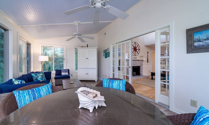 Tarpon Pond House | Renovated Tarpon Pond Cottage! Sunroom! Fairway Views! Amenity Cards!