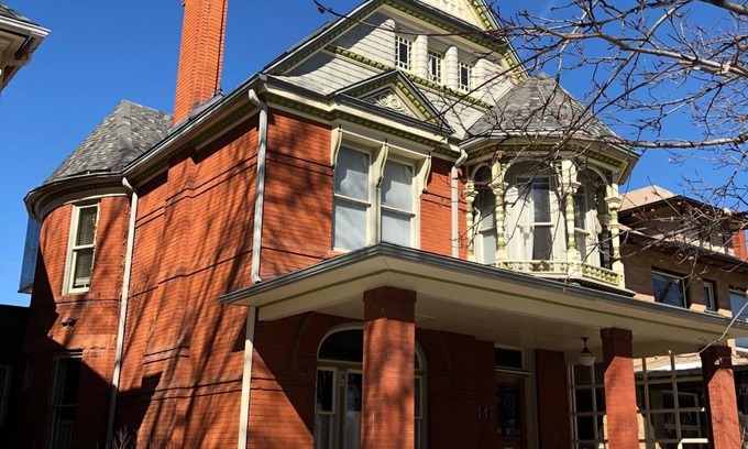 Cheesman Park House | Renovated Victorian filled w/art, views, beautiful furniture & hot tub/yard