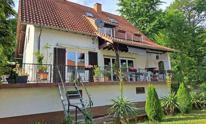 Orscholz House | Renoviertes Forsthaus mit Feuerstelle und Kaminofen. Nähe Aussichtpunkt Cloef
