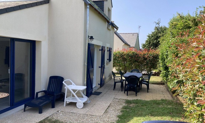 Saint-Gildas-de-Rhuys House | Rent Independent House 60 m2 With Garden, Near Beaches
