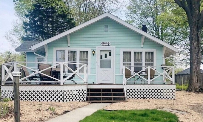 La Porte House | Rent out Papas Cottage to make memories of a lifetime