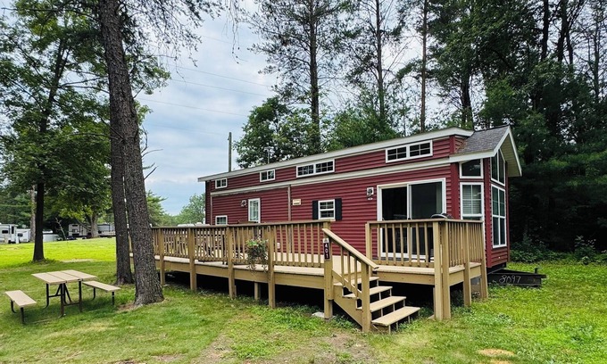 Wisconsin Dells Cabin | Rental Cabin #401 w/Queen Bed