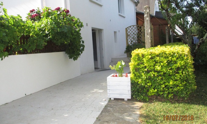 Muzillac Apartment | Rental near the pen-mur natural site, ground floor 2 adults, 2 children