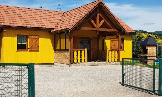 Fraize Ski Chalet | Rental of fenced chalet with barbecue and children's play area