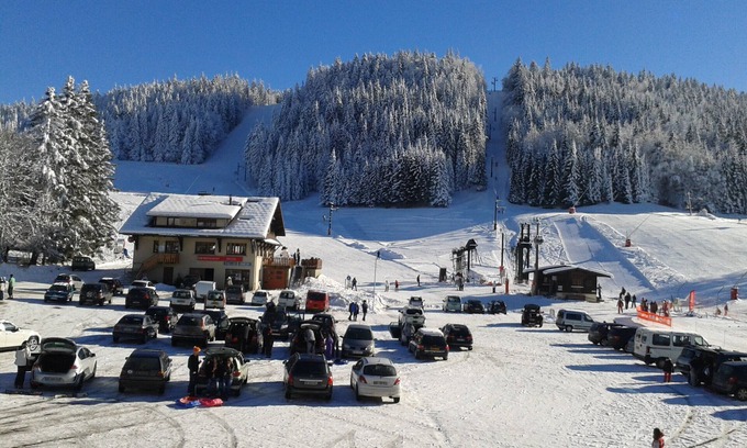 Bellefontaine Apartment | Rental ski slopes face top swore Bellefontaine Park