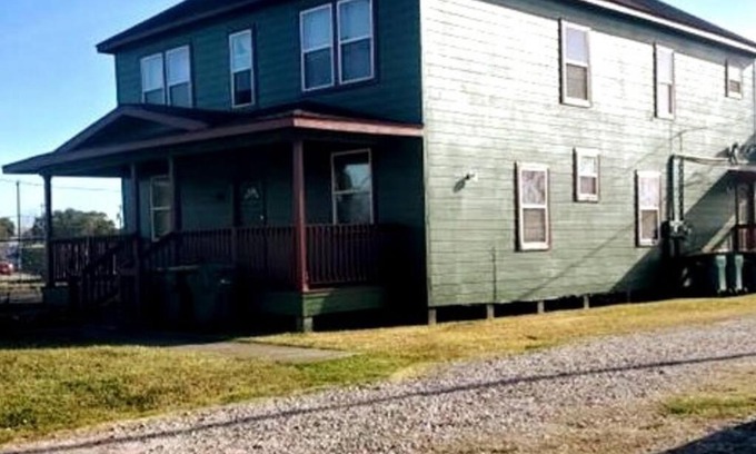 La Marque House | Rental Unit 2 Close to NASA and Kemah Boardwalk