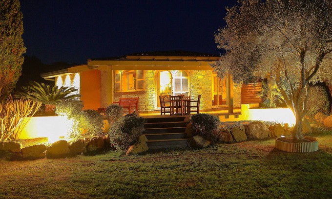 Bonifacio House | Rental villa classified 4 stars, bright. 25% OFF from 13/07 to 27/07/19