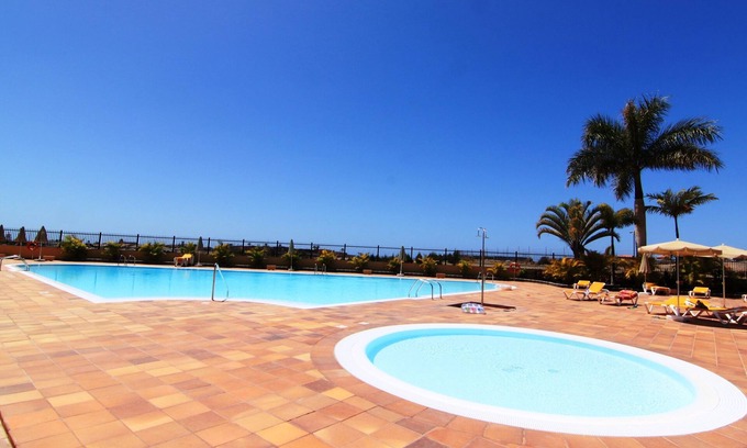 Maspalomas House | Rental Villa in Gran Canaria, Maspalomas 2 bedrooms, garden, terrace, pool, beach.