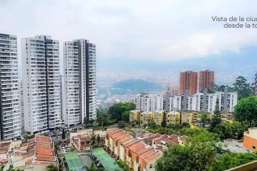 Buenos Aires Apartment | RentalsOP AN01 Apto cerca al lleras con balcon y piscina climatizada, cerca a provenza, ubicado min del aeropuerto