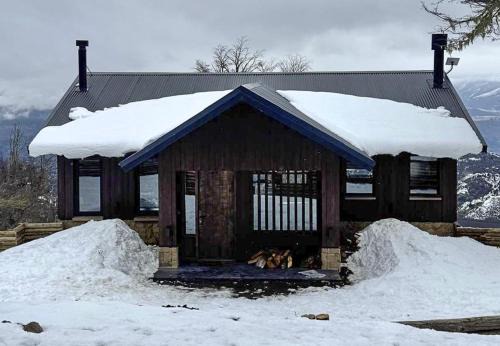 Lanin National Park House | RentUp - Casa de lujo Ski in out en Las Pendientes con vistas unicas
