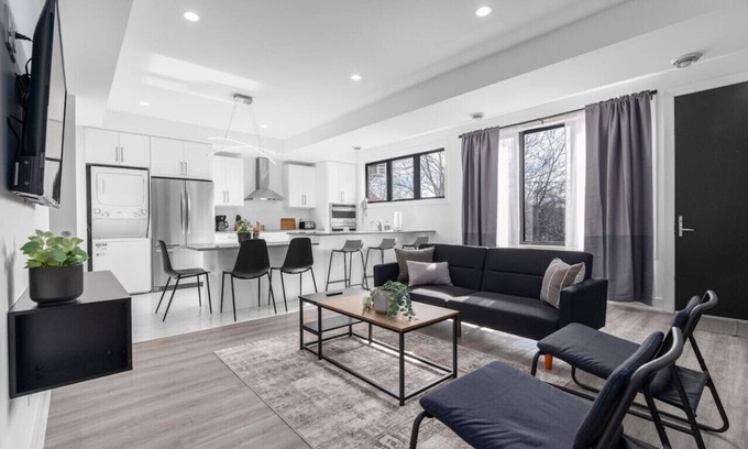 London Apartment | RentX|Penthouse Suite|Central London|Parking/Wi-Fi