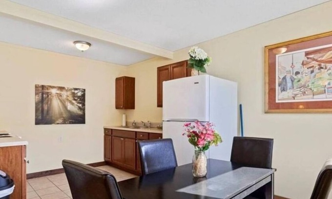 Hot Springs Apartment | Reopened since Helene 🩵 Spacious 2-bedroom suite in the center of Hot Springs