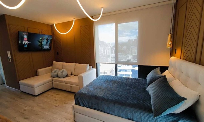 La Carolina Condo | Republica del Salvador Coliving Ecuador