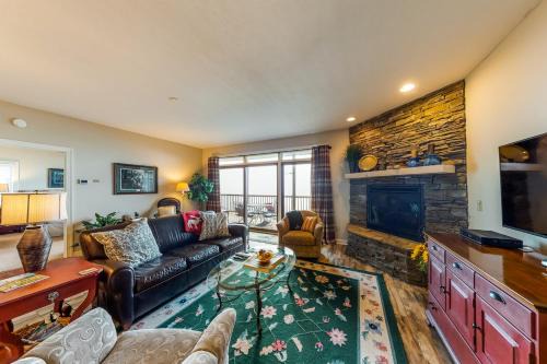 Sugar Mountain Apartment | Reserve II 15-C